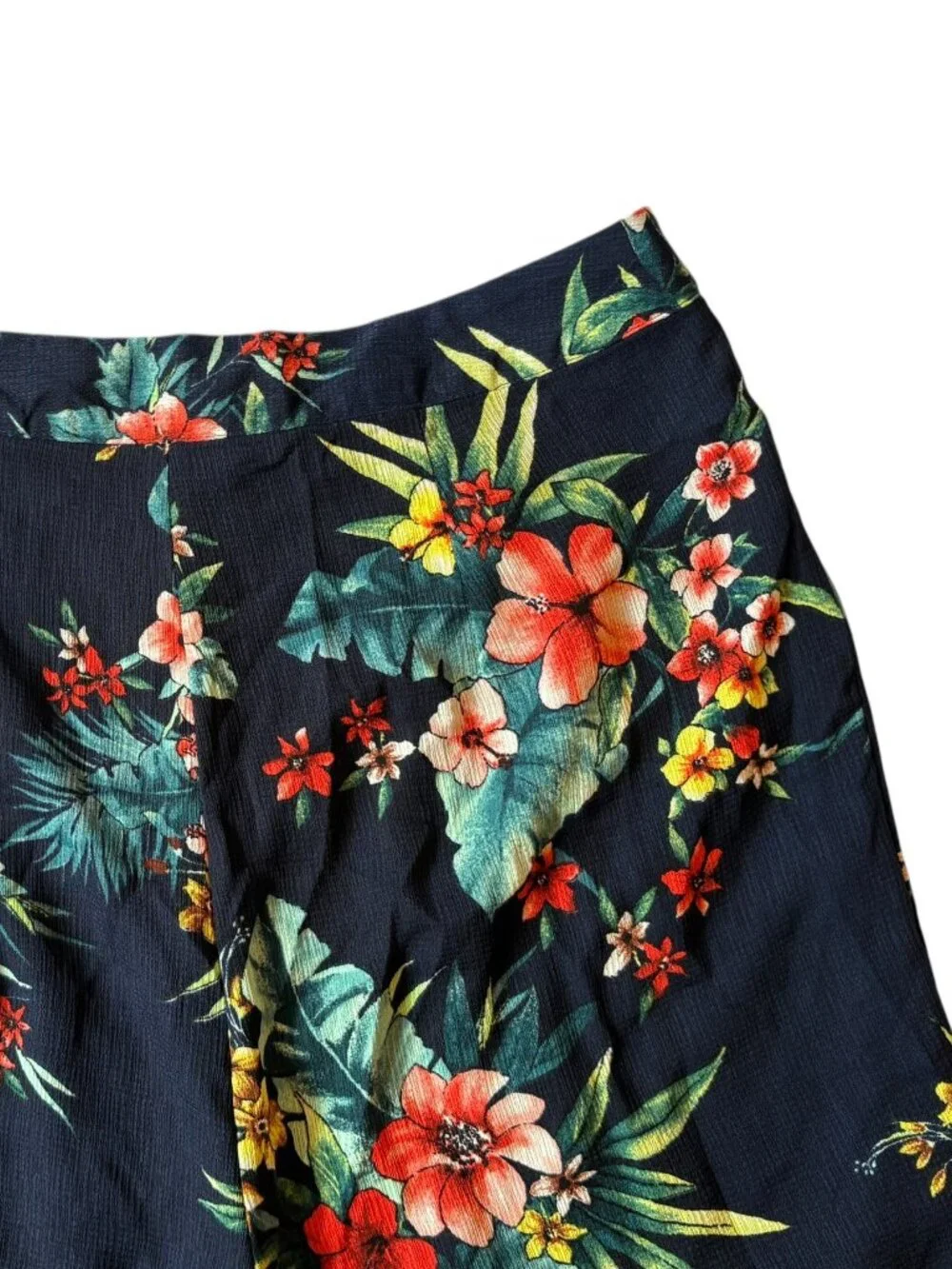 Altar'd State Loose fitting Pants with shorts Size L NWOT